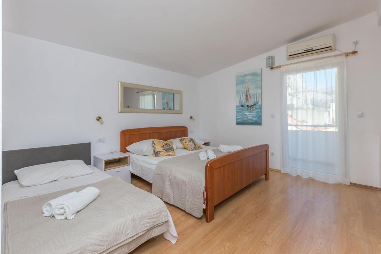 Apartment Goge Omis Exterior photo